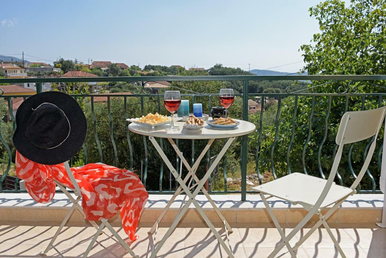 Giorgos & Maria Villas Agios Matthaios  Luaran gambar