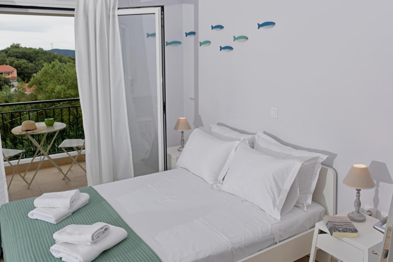 Giorgos & Maria Villas Agios Matthaios  Luaran gambar
